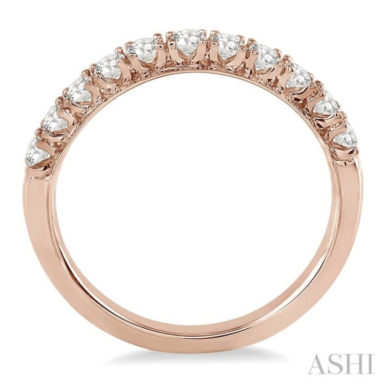 1/2 Ctw Round Cut Diamond Wedding Band in 14K Rose Gold