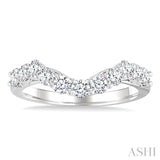3/4 Ctw Curved Round Cut Diamond Wedding Band in 14K White Gold