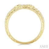 1/6 Ctw Etched and Milgrain Highlighted Round Cut Diamond Wedding Band in 14K Yellow Gold