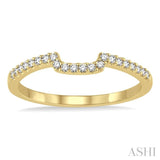 1/6 ctw Round Cut Diamond Wedding Band in 14K Yellow Gold