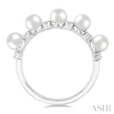 4 MM Round Shape Cultured Pearl and 1/6 ctw Round Cut Diamond Semi Precious Fashion Ring in 10K White Gold