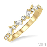 1/2 ctw Zigzag Baguette and Round Cut Diamond Fashion Band in 14K Yellow Gold