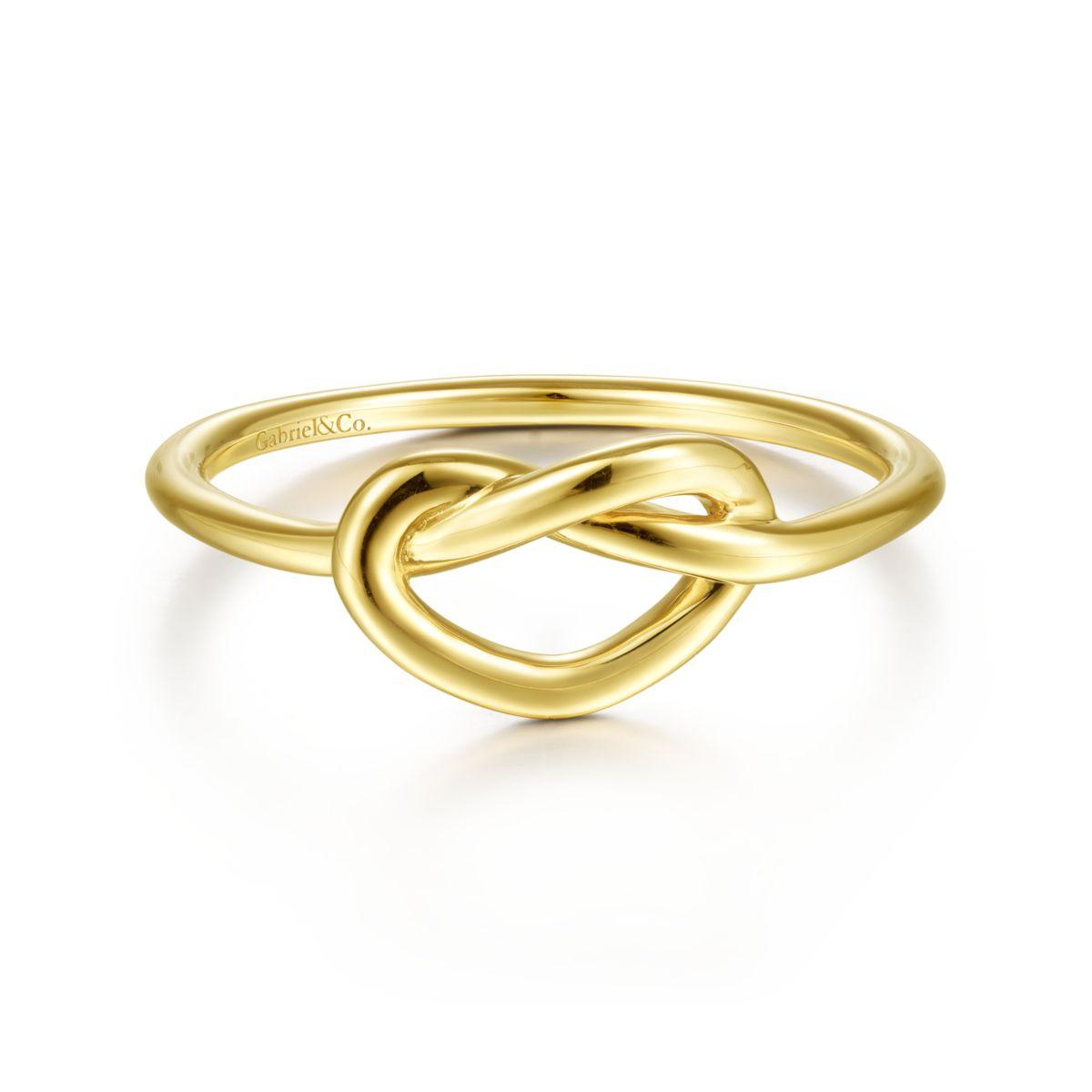 14 KT Twisted Fashion Ring
